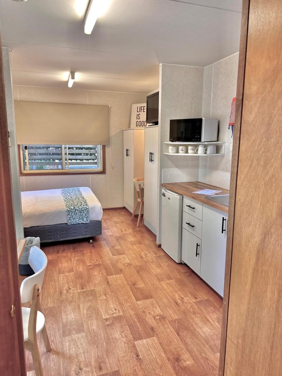 Kanasta Caravan Park Rye Exterior photo